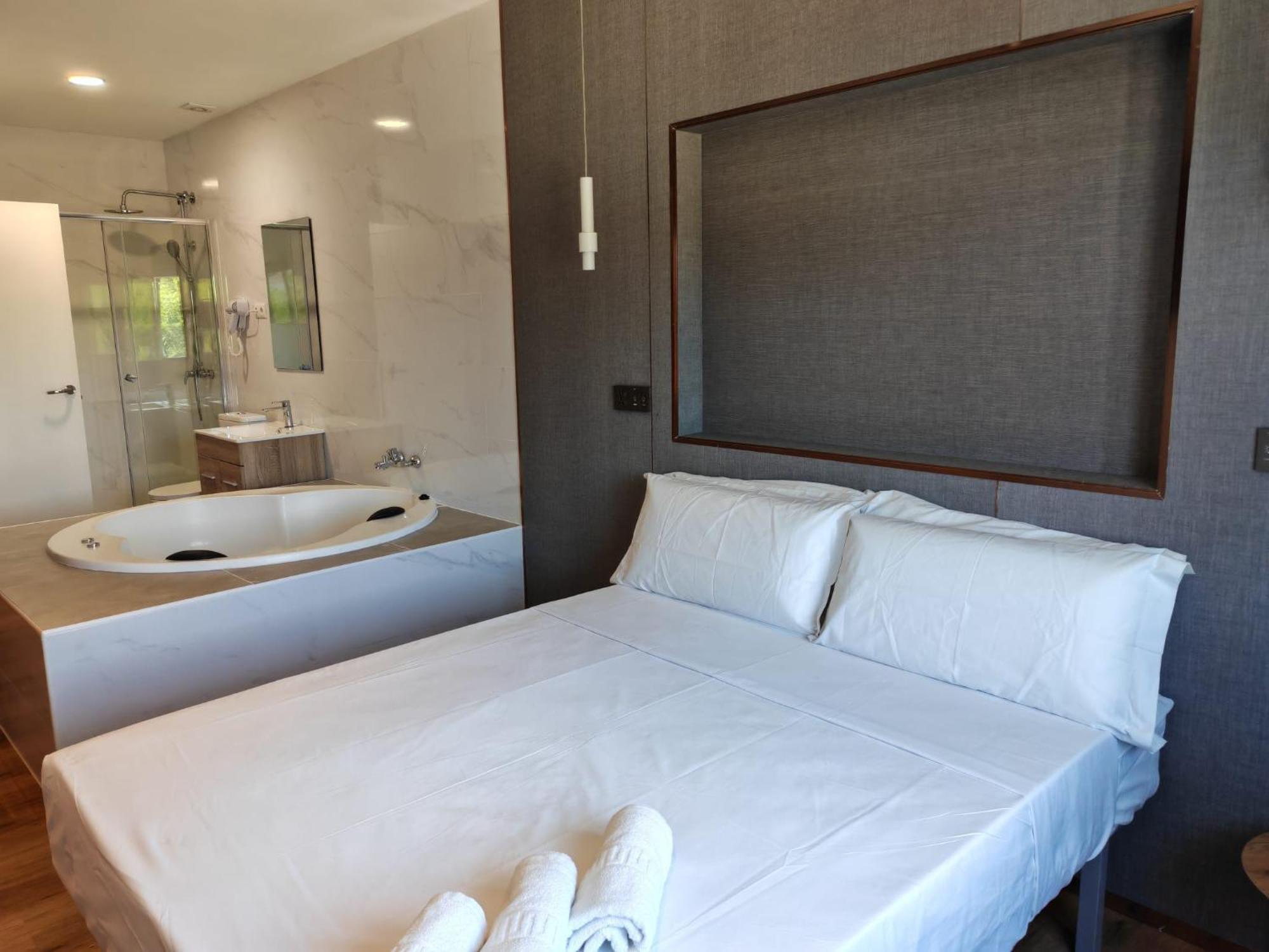 Hotel Golden Alcorcon Exterior photo