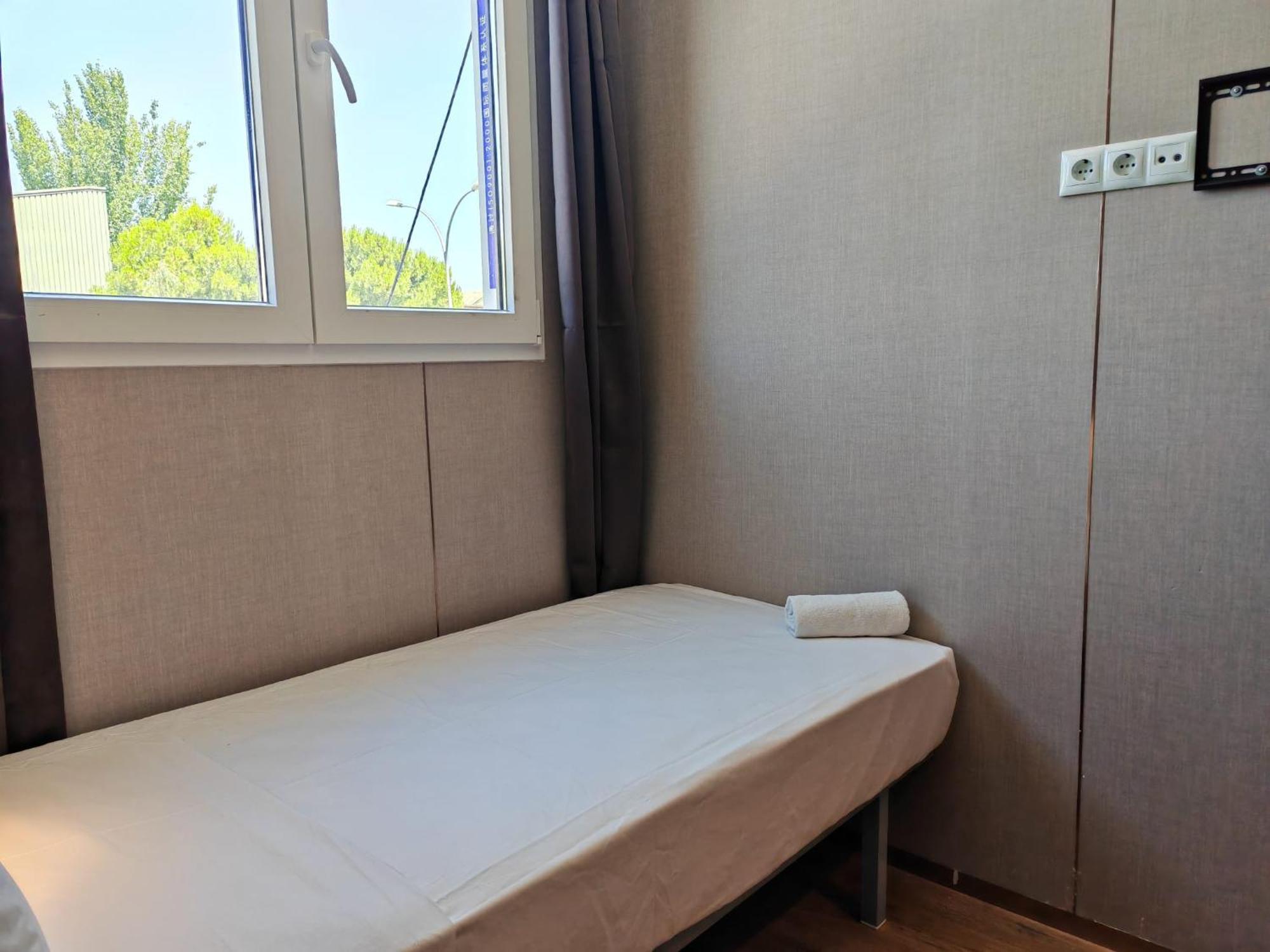 Hotel Golden Alcorcon Exterior photo